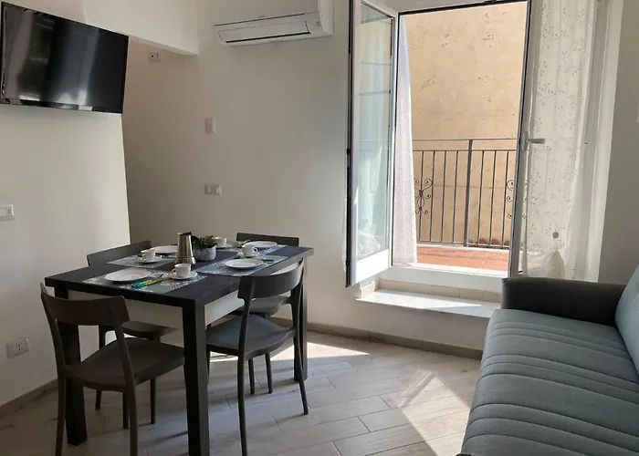 Tra Sole E Mare By Interhome Apartamento Spotorno